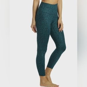 NWT Yoga leggings